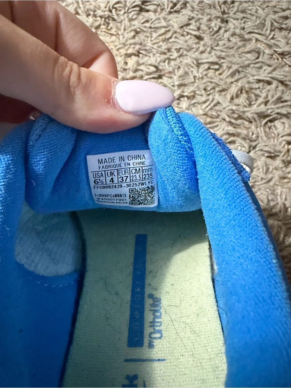 Reebok Womens Classic Blue Suede Sneakers size 6.5
